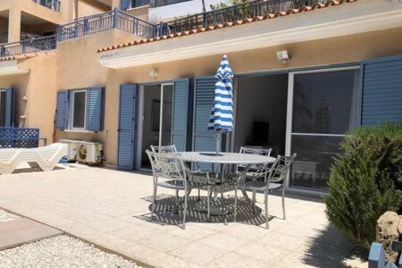 Kings Palace - Superb 2 Bed Ground Floor Apartment Πάφος Εξωτερικό φωτογραφία